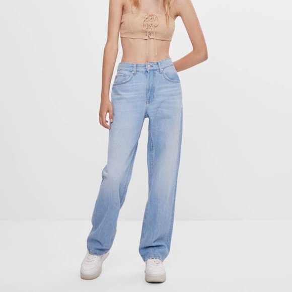NWT BERSHKA DENIM Women 90s Straight Baggy Fit Jeans in Light Blue Waist 29" - Picture 2 of 10
